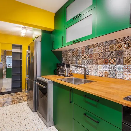 Flat W Jacuzzi And Backyard 6 Min To Kadikoy Coast Apartment *