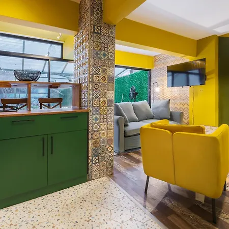 Flat W Jacuzzi And Backyard 6 Min To Kadikoy Coast * Istanbul